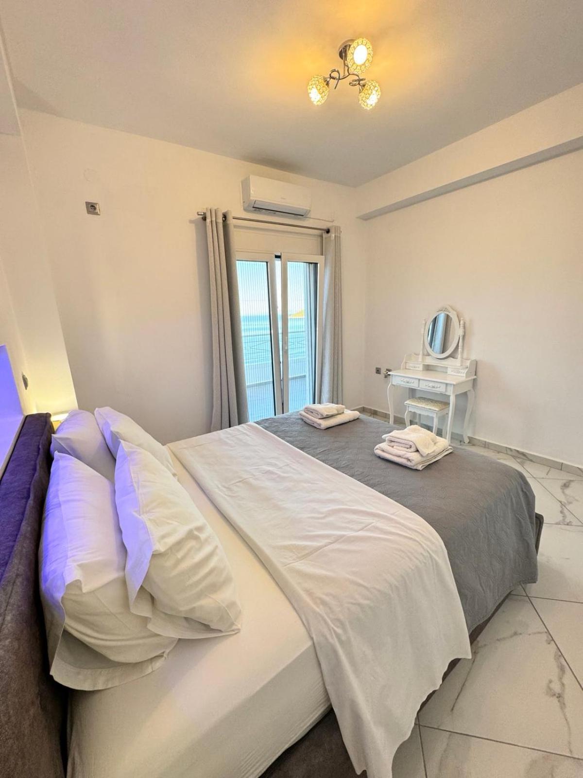 Infinity Blue Suite Panteli Ngoại thất bức ảnh
